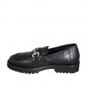 Mocasin pour femmes en cuir noir avec accessoire et talon 3 - Pointures disponibles:  32, 33, 44