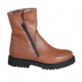 Bottines pour femmes avec double fermeture eclair en cuir cognac talon 3 - Pointures disponibles:  32, 33, 42, 43, 44, 45