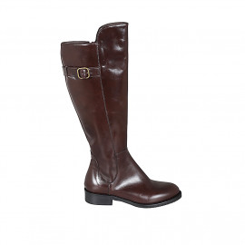 Bota para mujer en piel marron con cremallera y hebilla tacon 3 - Tallas disponibles:  33, 34, 43, 44