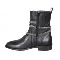 Botin para mujer con accesorio estras y cremallera en piel negra tacon 3 - Tallas disponibles:  32, 34