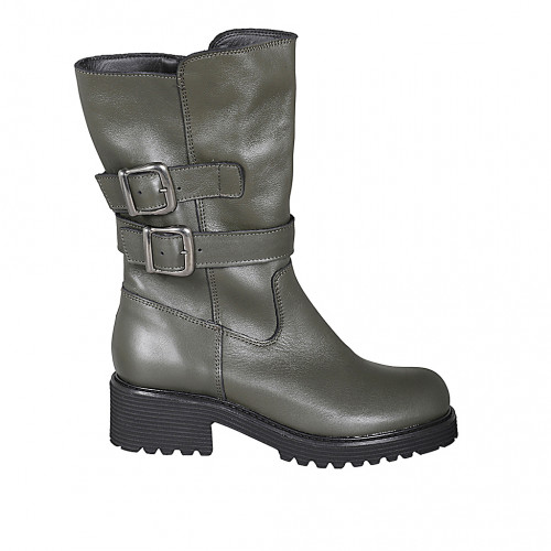 Woman's boot in olive green leather...