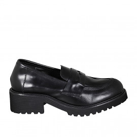 Mocassin pour femmes en cuir brossé noir talon 5 - Pointures disponibles:  44, 45