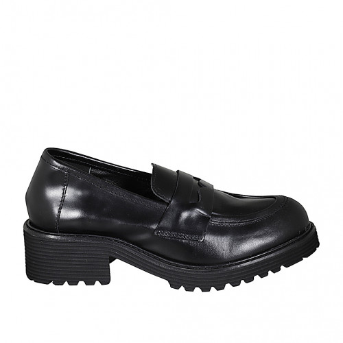 Woman's mocassin in black brush-off leather heel 5 - Available sizes:  44, 45