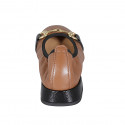 Ballerine avec accessoire pour femmes en cuir marron clair et cuir verni noir talon 3 - Pointures disponibles:  33, 42, 43, 44