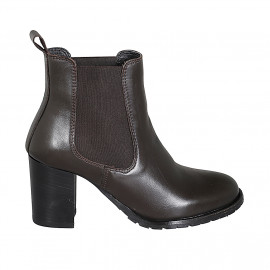 Woman's ankle boot in dark brown leather with elastic bands heel 7 - Available sizes:  33, 42, 44, 45