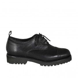 Woman's laced Oxford shoe in black leather with captoe heel 3 - Available sizes:  33, 43, 45