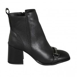 Woman's squared tip ankle boot with zipper and accessory in black leather heel 6 - Available sizes:  32, 33, 43, 45