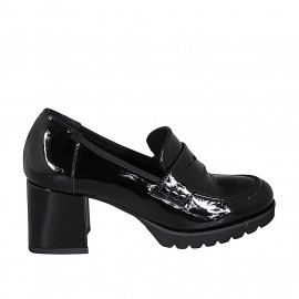 Mocassin pour femmes en cuir verni noir talon 6 - Pointures disponibles:  43, 44