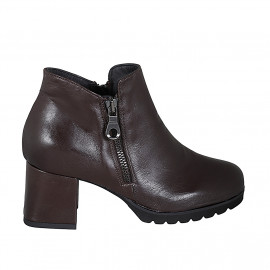 Woman's ankle boot in brown leather with zippers heel 6 - Available sizes:  33, 35, 42, 43, 45