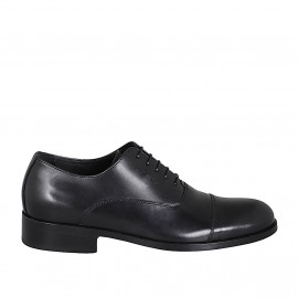 Men's laced Oxford shoe in black leather with captoe - Available sizes:  36, 37, 38, 48, 49, 50, 51