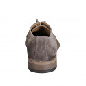 Scarpa derby stringata con lavorazione Brogue da uomo in camoscio velour taupe - Misure disponibili: 36, 37, 38, 46, 47, 48, 49, 50, 51, 52