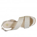 Sandalia para mujer en tejido brillante platino tacon 7 - Tallas disponibles:  32, 33, 34, 35