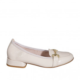 Mocasín para mujer con accesorio en charol nude tacon 2 - Tallas disponibles:  32, 33, 34, 35, 42, 43, 44, 45