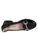 Mocasín para mujer con accesorio en charol negro tacon 2 - Tallas disponibles:  32, 33, 34, 35, 42, 43, 44, 45