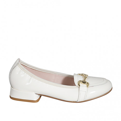 Woman's mocassin with accessory in cream-colored leather heel 2 - Available sizes:  32, 33, 34, 35, 42, 43, 44, 45