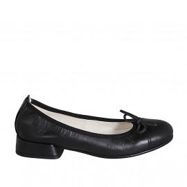 Woman's ballerina shoe with captoe and bow in black leather heel 2 - Available sizes:  33, 34, 35, 42, 43, 44, 45