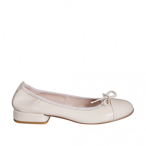 Woman's ballerina shoe in nude patent leather with bow and captoe heel 2 - Available sizes:  34, 35, 42, 43, 44, 45