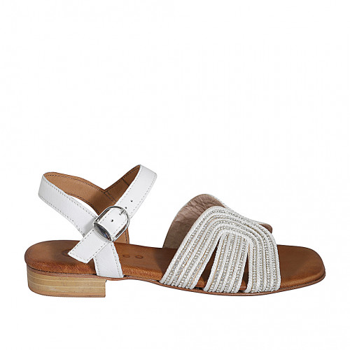 Woman's strap sandal in white leather...