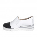 Chaussure pour femmes en cuir blanc et noir avec elastiques et bout droit talon compensé 4 - Pointures disponibles:  32, 33, 34, 35, 42, 43, 44, 45, 46