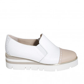 Woman's highfronted shoe in white and beige leather with elastics and captoe wedge heel 4 - Available sizes:  32, 33, 34, 35, 42, 43, 44, 45, 46