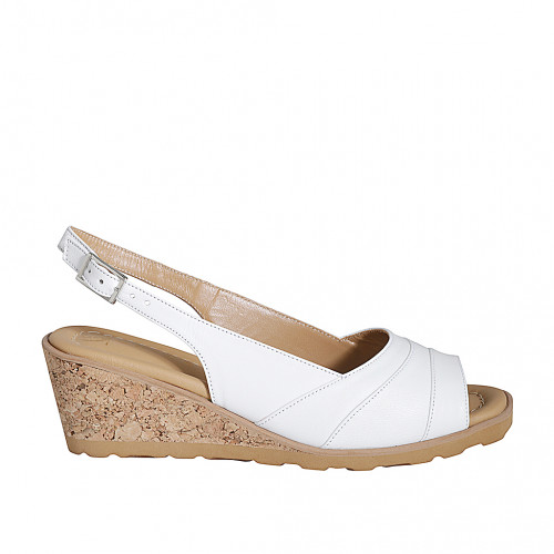 Woman's sandal in white leather wedge...