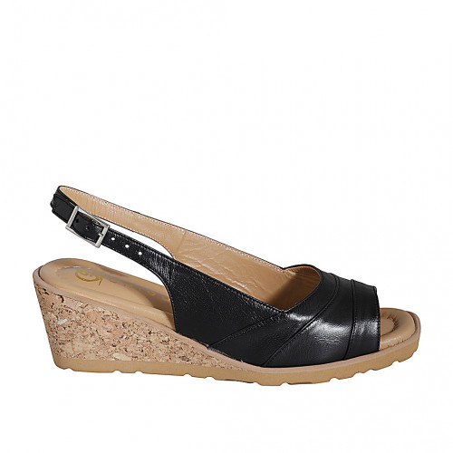 Sandale pour femmes en cuir noir talon compensé 5 - Pointures disponibles:  32, 33, 34