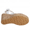 Sandale pour femmes en cuir blanc avec courroie et plateforme talon compensé 9 - Pointures disponibles:  31, 32, 33, 34, 35