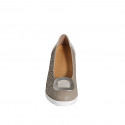 Woman's pump with removable insole and accessory in beige pierced leather and laminated platinum suede wedge heel 6 - Available sizes:  32, 33, 34, 35