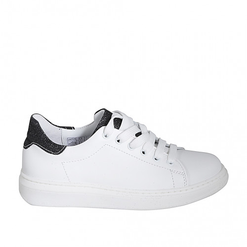 Zapato para mujer con cordones y plantilla extraible en piel blanca y brillante negra cuña 3 - Tallas disponibles:  32, 33, 34, 35