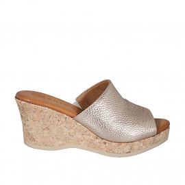 Woman's mule with platform in copper laminated leather wedge heel 7 - Available sizes:  32, 33, 34, 35