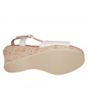 Sandale pour femmes en cuir verni nue avec courroie, plateforme et talon compensé 7 - Pointures disponibles:  32, 33, 34, 35