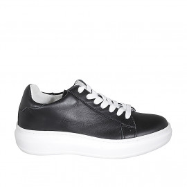 Chaussure pour femmes à lacets avec semelle amovible en cuir noir talon compensé 4 - Pointures disponibles:  32, 33, 34, 35, 42, 43, 44, 45