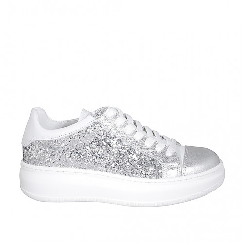 Zapato para mujer con cordones y plantilla extraible en piel blanca y laminada plateada con glitter cuña 4 - Tallas disponibles:  33, 34, 35, 42, 43, 44, 45