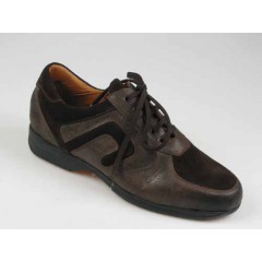 Chaussure sportif avec lactes pour hommes en cuir er daim marron - Pointures disponibles:  46