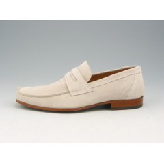 Men's loafer in sandcolored suede  - Available sizes:  38