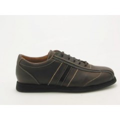 Men's sportshoe with laces in brown leather - Available sizes:  36