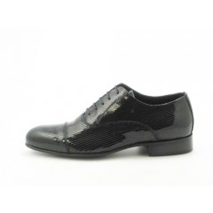 Chaussure richelieu à lacets et bout droit pour hommes en cuir verni noir - Pointures disponibles:  36