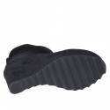 Stivaletto da donna con risvolto e plateau in camoscio nero zeppa rivestita 9 - Misure disponibili: 42