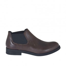 Man's highfronted shoe with rubber bands in brown leather  - Available sizes:  47, 50