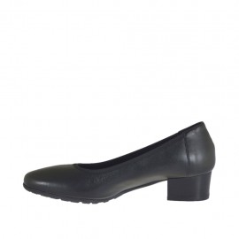 black leather pumps 3 inch heel