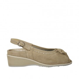 Sandalo da donna con fiocco e plantare estraibile in camoscio beige zeppa 4 - Misure disponibili: 43