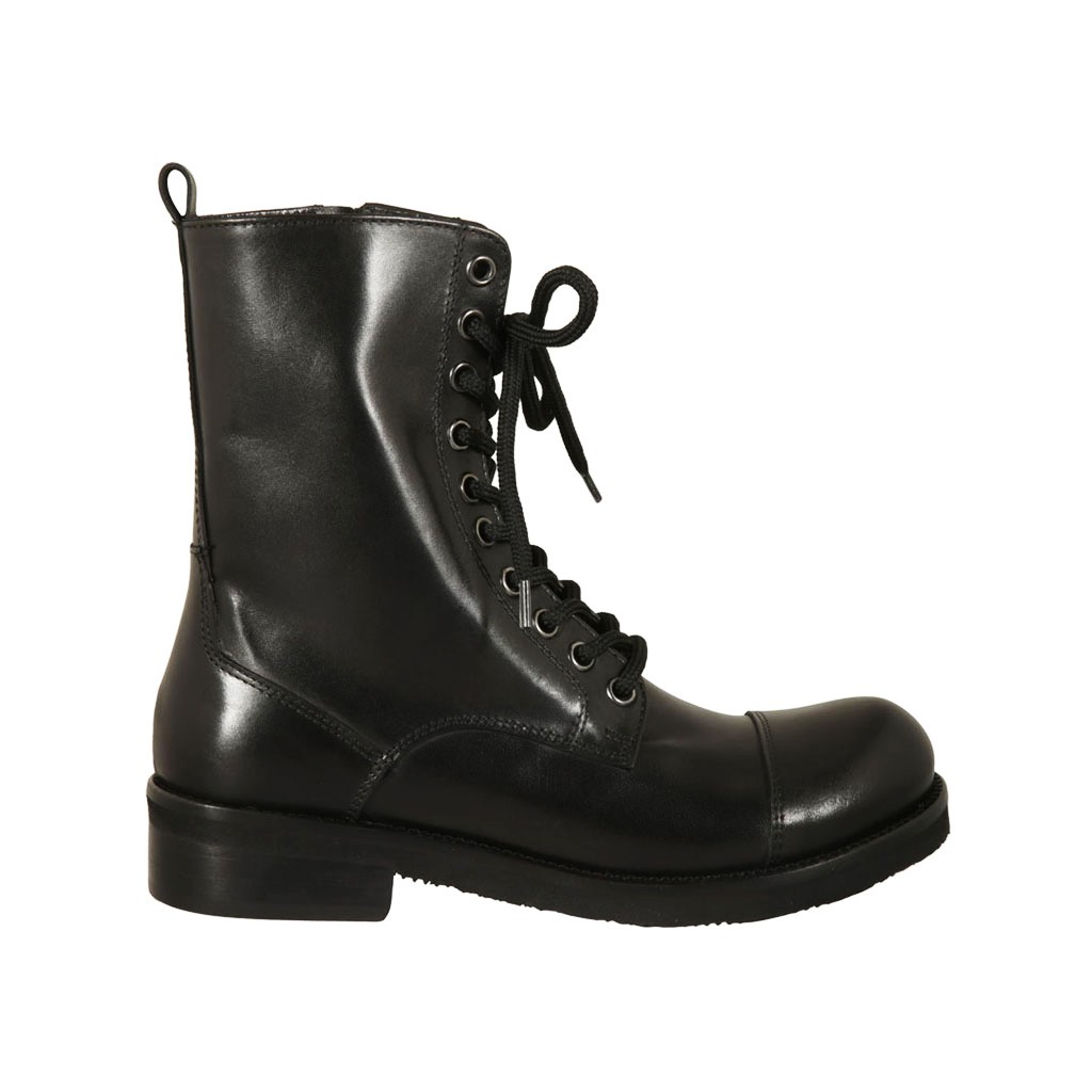 zipper and captoe in black leather heel 3