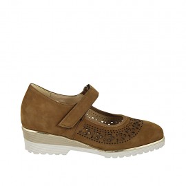 Zapato para mujer con velcro y plantilla extraible en gamuza perforada color tabaco tacon 4 - Tallas disponibles:  31