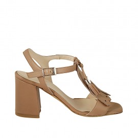 Sandale pour femmes avec glands et franges en cuir beige talon 7 - Pointures disponibles:  42