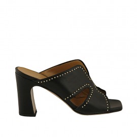 Sabot aperto da donna con borchie in pelle nera tacco 8 - Misure disponibili: 32, 33, 34, 42, 43, 44, 45, 46