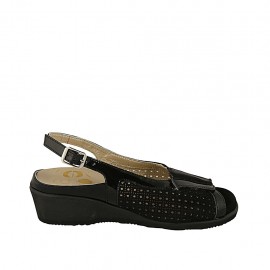 Woman's sandal with removable insole in black patent leather and pierced suede wedge heel 4 - Available sizes:  31