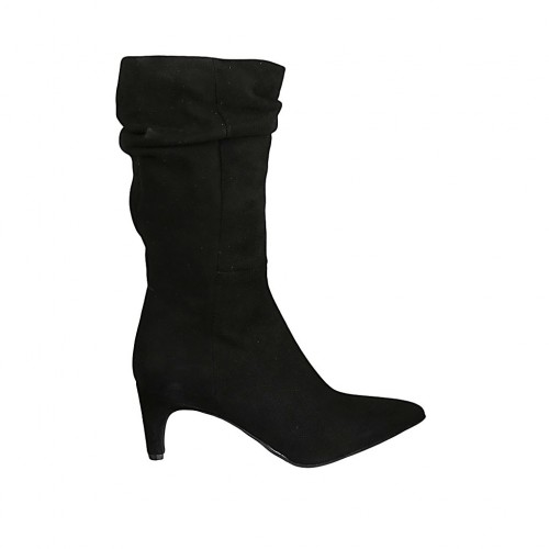 pointy boots low heel
