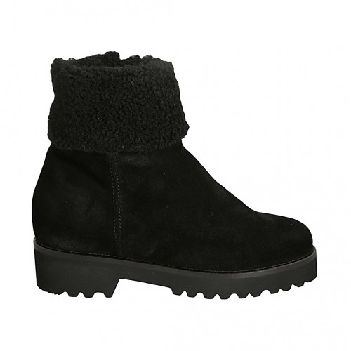 Woman's ankle boot in black suede with zipper and fur lining heel 4 - Available sizes:  42