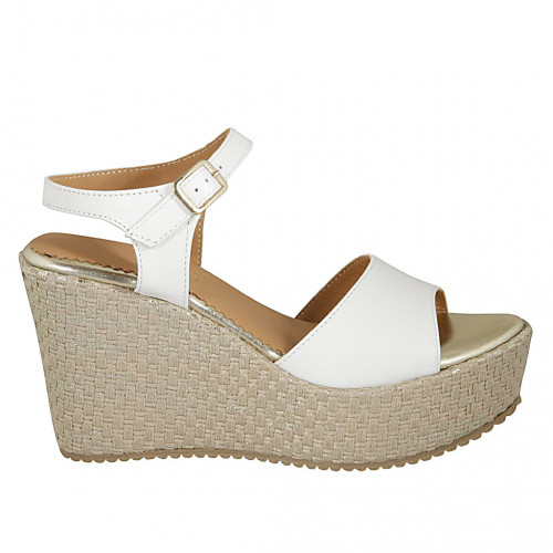 Sandale pour femmes avec courroie et plateforme en cuir blanc et tissu beige talon compensé 9 - Pointures disponibles:  42, 43, 45