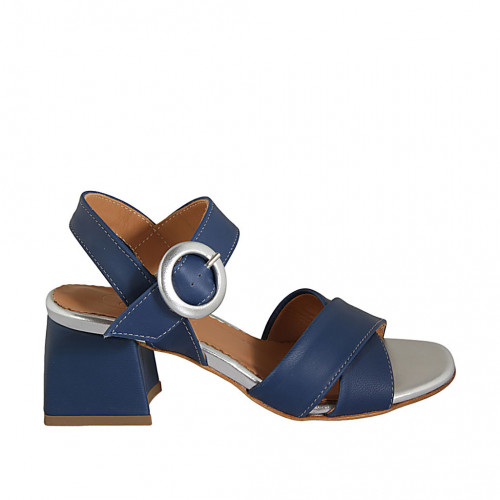 Woman's strap sandal in blue leather...